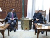 وفد نقابة الصحفيين يزور الأزهر لتقديم التهنئة بمناسبة ثمانينية الإمام الأكبر