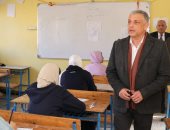 محافظ الإسماعيلية يتفقد لجان امتحانات الشهادة الإعدادية.. فيديو