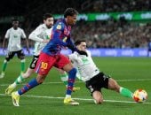 راسينج ضد برشلونة.. التعادل السلبي ينهى الشوط الأول بكأس إسبانيا
