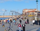 شمس مشرقة وأجواء احتفالية.. «ممشى اللسان» بدمياط يستقبل الآلاف.. فيديو