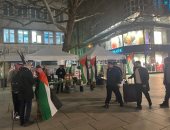 وقفة احتجاجية فى فرانكفورت للتضامن مع غزة ضد جرائم الاحتلال.. صور