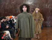 شياكة وأناقة.. تصميمات شتاء 2026 تخطف الأنظار فى أسبوع الموضة بميلانو