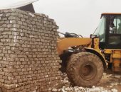 إزالة حالات تعديات فى المهد على أراضى الدولة بإدفو