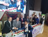 تكريم 72 من حفظة القرآن فى مسابقة خلال حفل دينى بأسوان.. صور