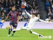 ريال مدريد يتجاوز كبوة السوبر الإسباني وكأس الملك بثنائية فى ليفانتي.. فيديو