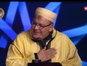 دولة التلاوة.. أسامة الأزهرى يرحب بشيخ مغربى على طريقته