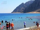 بين الجبال وصحراء المغامرات.. دهب وجهة السياحة والسحر الطبيعي بسيناء 