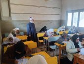 رئيس سوهاج الأزهرية يتفقد لجان امتحانات الشهادتين الابتدائية والإعدادية بالمنشاة