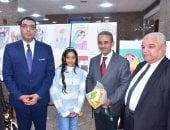 نائب محافظ الأقصر يشارك في حفل تكريم الفائزين بمسابقة لمحات من الهند.. صور