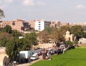 انهيار الأم أمام الجثامين.. مشاهد من جنازة 5 أشقاء ضحية تسريب الغاز فى بنها