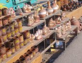 أشكال على كل لون.. صناعة الفخار تغزو الأسواق الشعبية بالمنيا