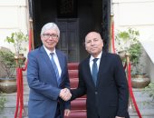 ​محافظ القاهرة يبحث مع سفير بيرو سبل تعزيز التعاون المشترك بين القاهرة وليما