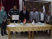 رئيس مياه القناة وسكرتير عام الإسماعيلية يشهدان تسليم شهادات مأمونية المياه