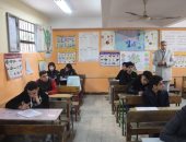 وكيل تعليم الجيزة يتابع سير امتحانات الإعدادية ويؤكد على الالتزام بالضوابط