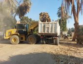 رفع 50 طن من القمامة والمخلفات والأتربة بقرى مركز سوهاج