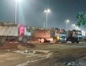 الجيزة ترفع 600 طن مخلفات من حرم الطريق الدائرى بالعجوزة