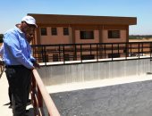 محافظ أسوان: طفرة حقيقية فى الصرف الصحى بقرى حياة كريمة 