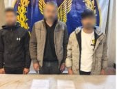 خلافات مالية تتحول لجريمة.. الأمن يضبط شخصين لإكراه موظف على مستندات مزورة