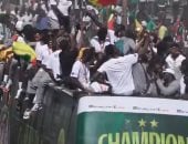 استقبال شعبي ضخم لنجوم منتخب السنغال بعد التتويج بأمم أفريقيا.. فيديو وصور