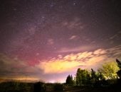 عاصفة مغناطيسية أرضية شديدة تُثير أضواء ملونة فى جميع أنحاء العالم