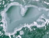 لقطات جوية بديعة.. الجليد يفرض سيطرته على أنحاء متفرقة من العالم