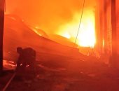 حريق ضخم يلتهم مصنع بلاستيك فى المكسيك ويستدعى استنفارًا واسعًا للطوارئ.. فيديو 