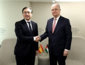 رئيس وزراء فلسطين يبحث مع وزير خارجية إسبانيا تعزيز الدعم السياسي والمالي