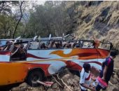 مصرع 4 أشخاص وإصابة 8 آخرين إثر انقلاب شاحنة فى باكستان