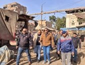 رئيس مدينة أوسيم يحل مشكلة زحام مزلقان برطس بحملة إشغالات مكبرة.. صور