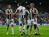 نيوكاسل يكتسح آيندهوفن بثلاثية وينعش آماله فى التأهل بدوري أبطال أوروبا