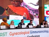 إشادة عالمية بالمبادرة الرئاسية لصحة المرأة وبالأدوية المصرية بالمؤتمر الدولى للأورام.. وزير الصحة: قدمنا 66.7 مليون زيارة واستفادت 23 مليون سيدة.. خبير أرمينى: زوجتى توصينى بشراء الباراسيتامول المصرى لأنه فعال