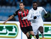 الرياض يوقف سلسلة انتصارات الهلال في الدوري السعودي.. فيديو