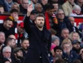 كاريك لا يعرف الهزيمة على أولد ترافورد ويواصل كتابة التاريخ