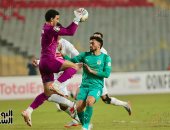 30 دقيقة.. عواد ينقذ مرمى الزمالك من هدف ذاتى محقق والمصرى يواصل الضغط