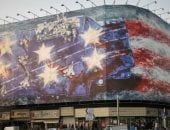 العالم هذا الصباح.. جدارية وسط طهران ترسل رسالة تحذيرية مباشرة لأمريكا.. القيادة الوسطى الأمريكية تعلن تمرين جاهزية لتعزيز الاستجابة المرنة فى المنطقة.. ومصرع 7 أشخاص فى الولايات المتحدة بسبب العاصفة الثلجية