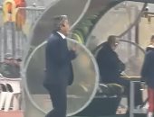 قلق وتوجيهات لا تتوقف من مدرب المصري أثناء لقاء الزمالك