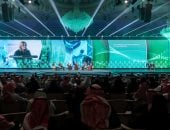 الذكاء الاصطناعى سيعيد تشكيل العالم خلال 10 سنوات.. منظمة العمل الدولية: وظيفة واحدة من كل 4 وظائف معرضة للمخاطر .. و40 وزير عمل يتفقون: الثورة الرقمية تحد يحتاج حوكمة فورية.. و6 إجراءات لتعزيز الأسواق العالمية