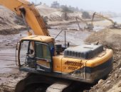 انقطاع مفاجئ بجسر طرد محطة قورتة بأسوان وإعادة تشغيل المحطات.. صور