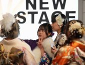 فعاليات كرنفال بلوغ سن الرشد فى اليابان