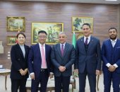 محافظ الإسماعيلية يستقبل مستثمر صيني بالمنطقة الحرة لبحث فرص التوسع الاستثماري