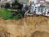 الأرض تبتلع أوروبا.. انزلاقات أرضية وانهيارات جبلية متتالية من صقلية حتى إسبانيا.. تغير المناخ يضرب القرى والمنازل ويُجبر آلاف السكان على الفرار.. تحذيرات من كوارث أكبر بفعل الطقس العنيف.. وفرنسا تعلن الطوارئ