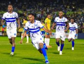 الهلال السوداني يحتج رسميًا أمام الكاف علي حكم مواجهة نهضة بركان