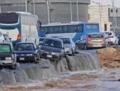 كسر ماسورة مياه قبل مسجد المشير بالتجمع.. ومجاهد: معرض الكتاب بعيد عن الواقعة