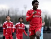 ليفربول يستدعى لاعبا عمره 15 عاما للتدريب مع الفريق