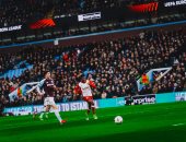 أستون فيلا ضد سالزبورج.. الفيلانز يتأخر بهدف فى الشوط الأول بالدوري الأوروبي