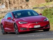 تسلا توقف إنتاج سيارات S و X عالميا للتركيز على الروبوتات والذكاء الاصطناعى