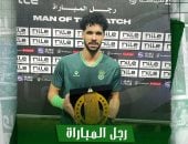 مصطفى إبراهيم يفوز بجائزة رجل مباراة الاتحاد وحرس الحدود