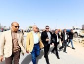 وزير الإسكان يتفقد أعمال تطوير ورفع كفاءة الطرق بعدد من المناطق بحدائق أكتوبر