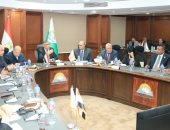 محافظ الجيزة يعقد لقاءً مع أعضاء مجلسى النواب والشيوخ لبحث مطالب المواطنين