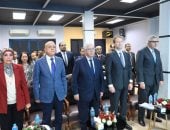 مركز تمكين للإبداع والتكنولوجيا بوابة جديدة لإعداد كوادر جديدة مؤهلة لسوق العمل بجامعة الأقصر.. وزير التعليم العالى وسفير إسبانيا والمحافظ يشاركون في تدشين المركز رسميًا.. الوزير: الصعيد يمتلك طاقات بشرية واعدة